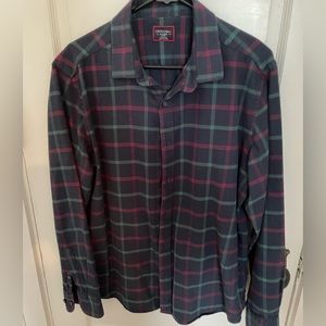 Untuckit flannel LIKE NEW!
